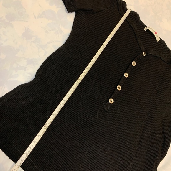 Black Tight Top - Picture 5 of 6